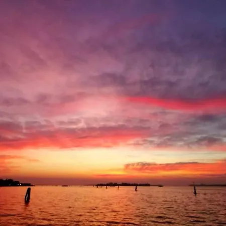 아파트 Venice Lido - House For 5 *